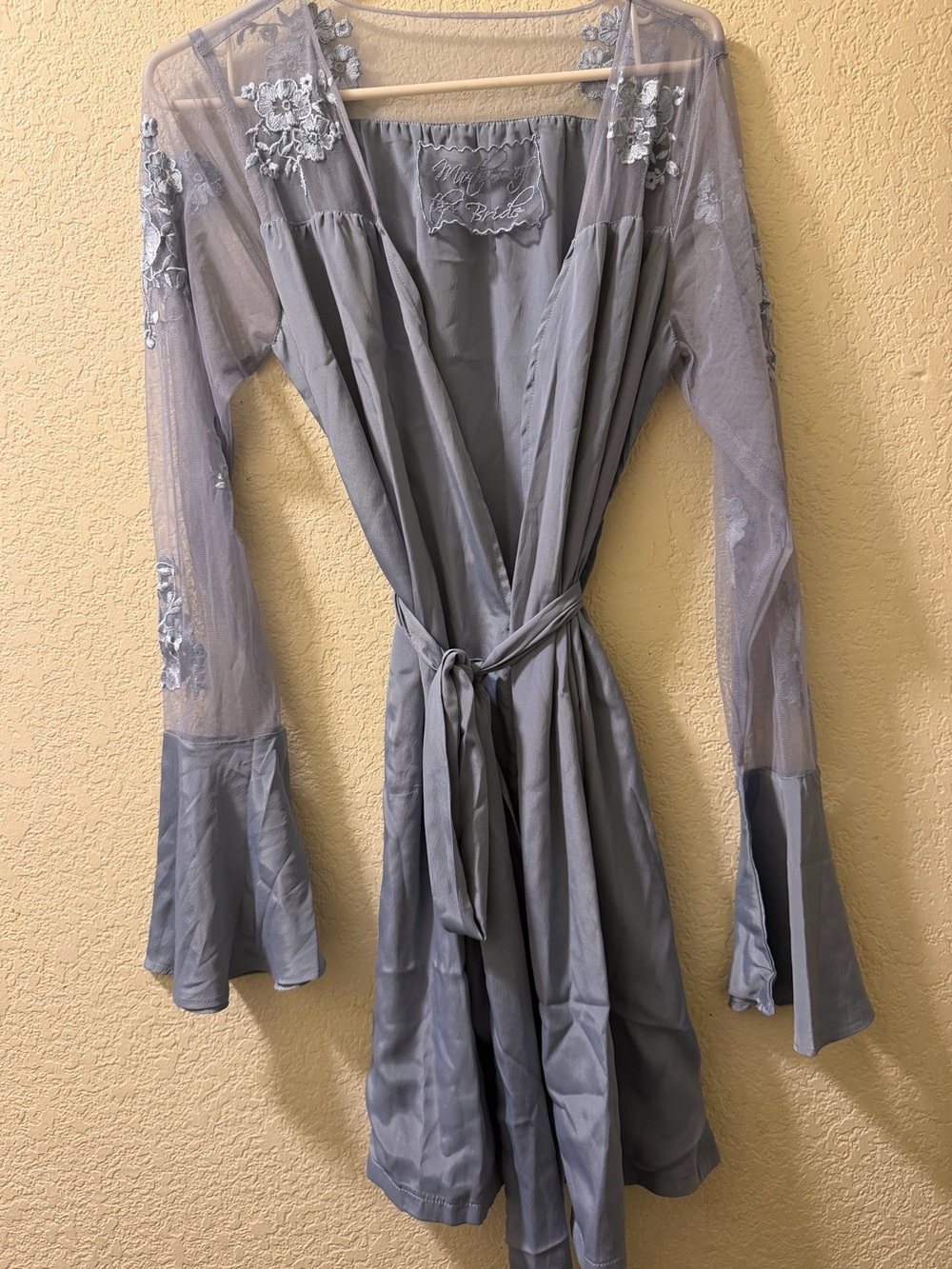 Robed with love Lace-Trim Robe with Tie Belt